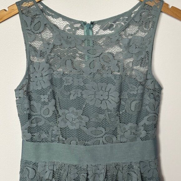 BB Dakota When the Night Comes Lace Dress in Smoke Gray - Picture 5 of 11